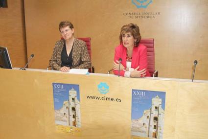 Presentación. Marisa Rebagliato y Aurora Herráiz, ayer en la sede del Consell - Javier