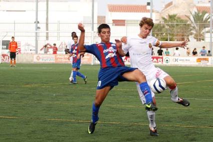 Gran victoria. El Menorca rompió el pronóstico ante el Mallorca con tres goles exquisitos y la buena disposición del conjunto - Gemma Andreu