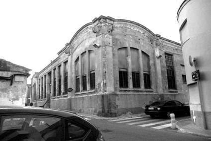 Façana. Les ponents parlaran de rehabilitació d’edificis i de la importància de l’arquitectura tradicional - Arxiu