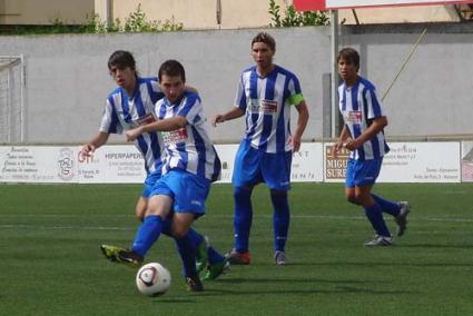 Cómodo. Los hombres de Jesús Carretero abrieron el marcador a los dos minutos del encuentro - futbolbalear.es