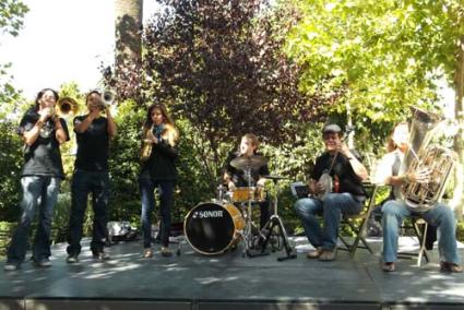 Dixie Band Taller de MÚsics. Recorrerán las calles de Ciutadella, Ferreries y Es Mercadal - Taller de Músics