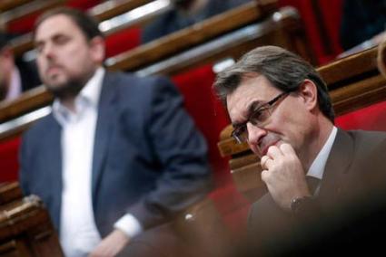 Generalitat. CiU y ERC han acordado celebrar la consulta independentista en 2014 - Reuters