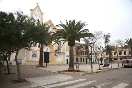 ES PLA. La intención de los organizadores es engalanar el centro del pueblo - Archivo