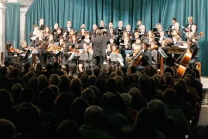 Socors. El aforo del auditorio se llenó casi por completo para el primero de los conciertos sacros 
de 2013 - Cris