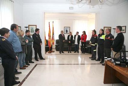 Premios. El director insular agradeció ayer el papel de los participantes en las jornadas de seguridad - Javier