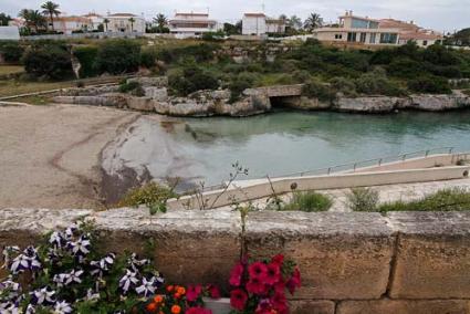 Playa Grande. Una de las calas urbanas más frecuentadas del municipio - Gemma Andreu