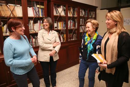 Presentación. Fina Salord, Marga Seguí, María Ángeles Hernández y la alcaldesa, Àgueda Reynés - Javier