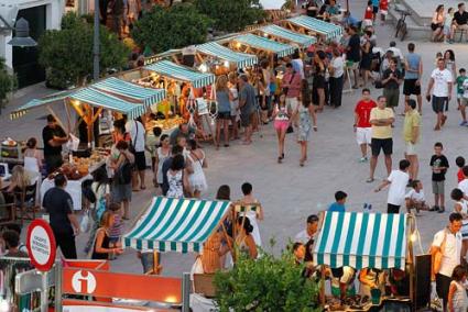 Gran ambient. Dijous, els carrers des Mercadal s’ompliren - Gemma Andreu