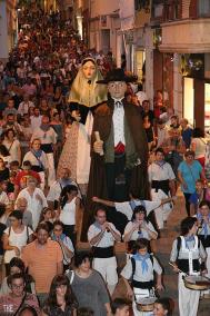 Festa menuda. Els més petits de la casa s’ho passaren d’allò més bé entre música i colossos - Javier