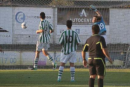 Alegría. El Sporting consiguió la primera victoria de la pretemporada - Javier