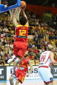 Sergio Llull. El escolta de Maó en una de las canastas que anotó el lunes ante Georgia - feb.es