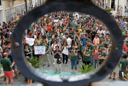 Manifestación. Las concentraciones se convocan con poca antelación y obtienen una gran respuesta - Gemma Andreu