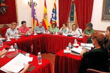 El pleno de Alaior celebrado ayer aprobó la modificación de la ordenanza fiscal del IBI - Javier Coll