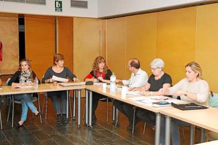 En la reunión del Consell Escolar de Menorca se escenificaron de nuevo las diferentes posturas que en estos momentos generan una controvertida situación en la comunidad educativa de la Isla - Javier Coll