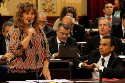 Joana Maria Camps, en el Parlament - Morey