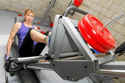 El Valeriano Allès se puso ayer por la mañana a trabajar en el gimnasio, sin tiempo para las lamentaciones. Yla primera fue la gran capitana del equipo, Ester Marquès. - Gemma Andreu