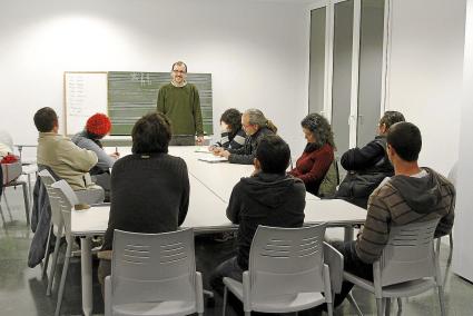 Menorca Es Mercadal Centro de Convenciones curso de glosa glosat Moises Coll profesor y alumnos