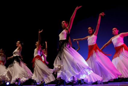 Los cuadros de baile subieron al escenario en varias ocasiones a lo largo de la noche.