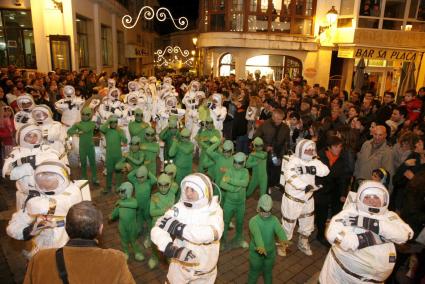 Los organizadores del concurso destacaron el gancho conseguido por el evento, con 13 comparsas a concurso y 372 personas disfraz