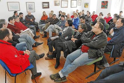 Menorca Fornells reunion Francesc Ametller alcalde y equipo gobierno