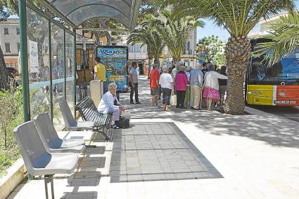 menorca ciutadellaautocares torres colocan asientos para estacion