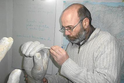 Menorca restauración Gegants des Mercadal En Martí i na Maria