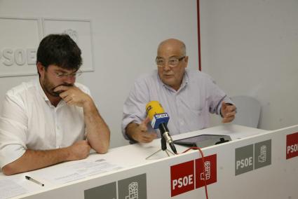 Menorca Mao sede PSOE rueda prensa sobre reforma fiscal del PP Vicen