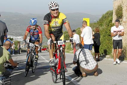 Momento de llegada en lo alto de Monte Toro en la competición.