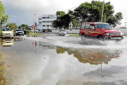 Menorca Mao Poligono Industrial POIMA lluvia tromba de agua calle inu