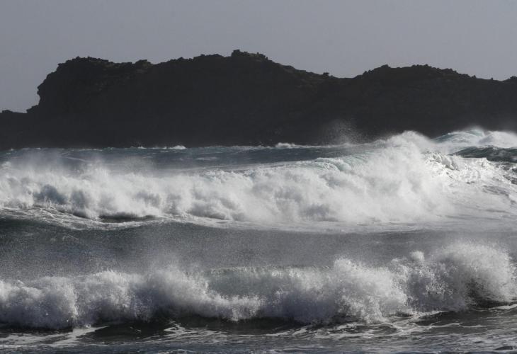 Menorca Mao Cala Es Murtar viento olas mar