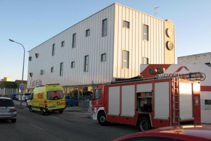 Menorca Mao poligono industrial Carussa tienda rescate niños atrapado