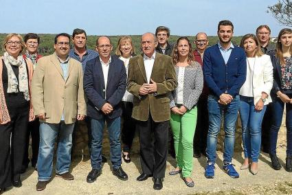 Foto de familia de los candidatos del Partido Popular en Ferreries