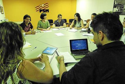 Esta tarde se celebra la última reunión previa a las asambleas de mañana y la toma de posesión del sábado.