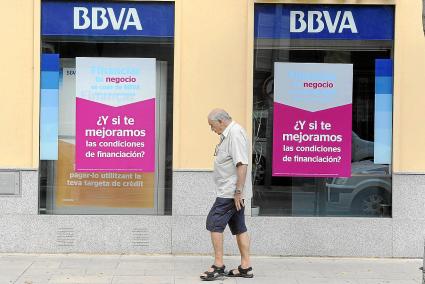 Grifo abierto. Las entidades bancarias cuentan con una mayor liquidez y se han lanzado a una carrera por lograr cerrar préstamos