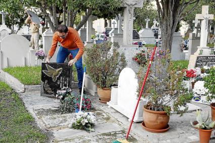 La actividad en los cemeterios se ha ido incrementando a lo largo de la última semana