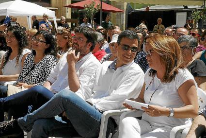 Entre dos aguas. Un sector del socialismo español presiona a Pedro Sánchez para que no pacte con Podemos, mientras el balear abo