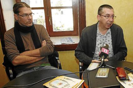 El director insular, Antoni Ferrer, i el conseller Miquel Àngel Maria.