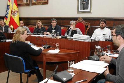 En el pleno de este mes del Ayuntamiento de Maó hubo más acuerdos de los habituales.