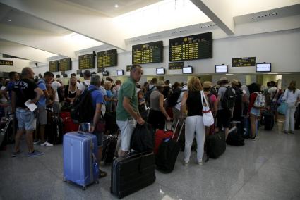 MENORCA - Otro incidente de Vueling retrasa cuatro horas un vuelo con Madrid.