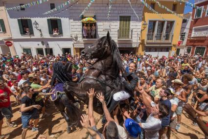 Es Mercadal vibra amb el seu darrer jaleo