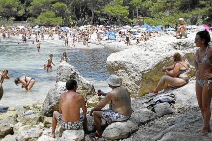 Una imagen de Cala en Turqueta un día de este mes de julio