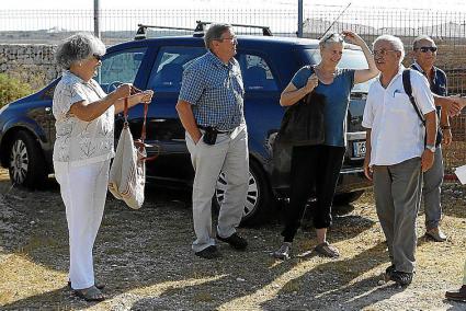 Representantes de la ‘Martí i Bella’, durante la visita a la planta