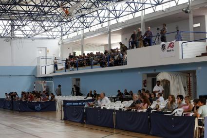 ¿Quedará pequeño? Vista parcial del Poliesportiu Municipal de Ses Canaletes de Sant Lluís. Las limitaciones de aforo del recinto