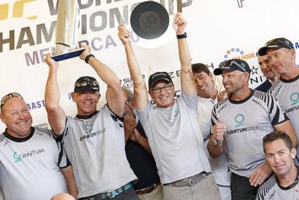 La tripulación del Quantum Racing celebra la victoria