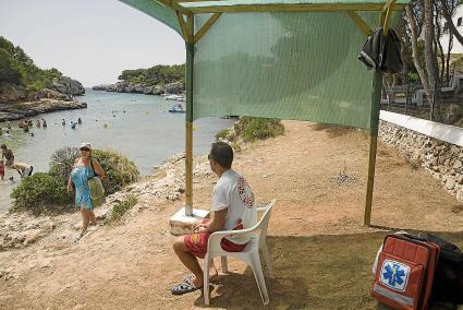 La mujer sufrió la indisposición cuando realizaba la inmersión en el Clot d’en Barceló, en Cala en Blanes.