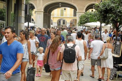 plazas turísticas