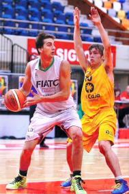 David Carbonell, con el balón.