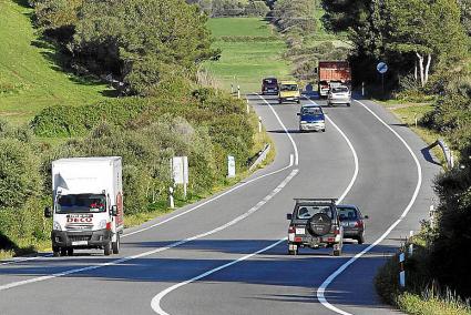 La carretera general en su tramo entre Ferreries a Ciutadella