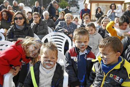 Alumnos de la escuela infantil Es Pouet, de Alaior, en la fiesta del décimo aniversario del centro