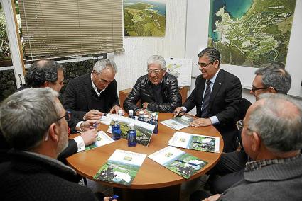 Menorca Mercadal Son Parck signatura acta obres ampliacio urbanitzaci